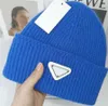 Luksusowy dzianin projektant czapki czapkę męskie meny dopasowane czapki unisex kaszmirowe litery Casual Skull Caps moda na zewnątrz 15 kolorów Wysoka jakość mnóstwo kolorów 1f