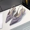 Marca de sandálias pontiagudas designer de luxo feminino salto alto boca rasa couro envernizado sapatos rasos sandália triângulo invertido moda sapato social