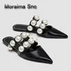 Kapcia Moraima Snc Women White Pearl Decor Flats Sandals Sexy spiczasty palca skórzana eleganckie swobodne buty pantuflas