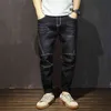 Berühmte Marke Mode Designer Jeans Männer Gerade Dunkelblaue Farbe Herren Jeans Zerrissene Jeans Baumwolle Neue Ankunft 210331