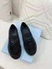 2021 Kvinnors Diamond Dress Shoes! Modig Real Wool Canvas Varm Inomhus och Utomhus Tjock Soled Luxury Slippers 35-40