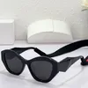 Damsolglasögon PR 07YS 22SS cat eye mode lyx tjock svart vit fyrkantig designerglasögon daglig strandsemester UV-skydd bälteslåda