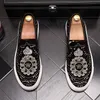 İtalyan Tasarımcı Moda Erkek Perçin Nakış Düz Ayakkabı Yuvarlak Kafa Süet Loafer'lar Slip-on Kuaför Rahat Erkek Siyah Ayakkabı Büyük Boy: US6.5-US9