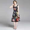 Взлетно-посадочная полоса High Qulaity старинные цветочные платья для печати Женщины спагетти ремешок без спинки летнее платье женский праздник Vestidos 210529