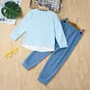 Arrivo Primavera e Autunno Cotone 2 pezzi Baby Toddler Casual Solid Top Pantaloni Set Patchwork Abbigliamento per bambini 210528