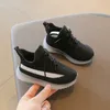 Lätt luftmask andas barn sport sneakers mode barn unisex icke-halk sula casual sneaker skor storlek 21-32