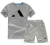 Top Brand New Style 2-7 Idade para crianças roupas para meninos e meninas terno esportivo bebê infantil manga curta roupas kids set