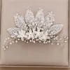 Clips de cheveux Barrettes Crystal pile blanc pour filles Bring Rhinstones Pearls Fairy Flowers Mariage Proms Party Ornements 3302830