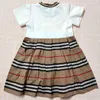 Ny sommar mode England barn tjejer kläder klänning randig stil bomull ruched patchwork baby flicka prinsessan klänning 2-10 år Q0716