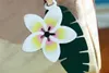 革の花のチャームショルダーバッグ：キーロックのある女性のためのカラフルなバンドーリエル25 cm M45722/M45724