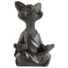 estatueta de gato preto