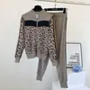 Kvinnors tvåbit byxor Tracksuit Kvinnor Leopard Sticka Zip Cardigan Toppar + Byxor Suit 2st Stetsar Långärmad Jacka Coat Woman Casual Sweater Tro