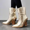 Mid-Calf Laarzen Merk Dames Autum Vreemde Stijl Hoge Hak Western Puntige Teen Schoenen Vrouwelijke Wintermaat 33-46 210517