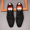 Suede Mens Oxfords Koe Lederen Italiaanse Brogue Schoenen Mannen Mode Luxe Zwart Bruin Office Formele Vierkante Hoofdjurk Trouwschoenen