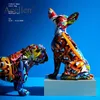 Kreativ färg Chihuahua hund staty harts skulptur hantverk enkelt vardagsrum ornament hem kontorsbutik decors dekorationer 210727