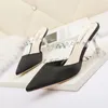 Hausschuhe Sexy Spitz Kristall Kätzchen Ferse Frauen Schuhe Sommer 2021 Satin High Heels Maultiere Damen Rutschen Für Büro