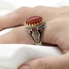 Turcja Biżuteria Mężczyźni Pierścień z czerwonym naturalnym agatem Kamień 925 Srebrny Vintage King Crown CZ Enamel Rings for Women Male Prezent 213910877