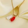 Natural Freshwater Pearl Red Coral قلادة من الفولاذ المقاوم للصدأ للنساء للنساء قلادة مجوهر