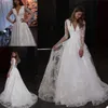 2021 Um vestido de casamento de linha Plus size vestidos nupciais v pescoço manga comprida lace apliques botão coberto Vestios de Novia