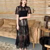 Mode Sexig Perspektiv Black Lace Dress Kvinnor Elegant Turn-down Collar Kortärmad Runway Designer 210603