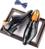 Luxe Puntige Toe Lederen Schoenen Lace-Up Business Formele Wear Oxford Doek Effen Kleur Bruiloft Office Designer Men's Flat Shoe