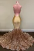 2022 Seksi Uzun Mermaid Akşam Pageant Elbiseler Halter Kolsuz Altın Pullu Afrika Siyah Kızlar Backless Balo Parti Abiye Vestido Longo Dourado