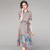 Boutique Summer Bow Impresso Vestido de Manga Curta Temperamento Mulheres Vestidos High-End Trendy Floral Dress Festa Escritório Vestidos