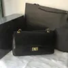 A99 Damen Handtaschen Marke Luxus Designer Taschen 2021 Leder Goldkette Umhängetasche Clutch 25 cm Schwarze Brieftasche Haut Lamm Schultertasche Rosa Klappe Multi