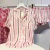 Sommer Pijama Kurze Pyjamas Rosa Seide Satin Nachtwäsche Set Schlaf Tops Hosen Herz Lounge Wear Pjs Loungewear Hause Kleidung 210809