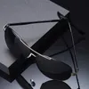 Retro Męskie Okulary przeciwsłoneczne dla mężczyzn Słońce Odcienie Ciemny obiektyw Gogle Driving 4 Kolor Blue Brown Szary Soczewki Czarne Srebrne Złote Ramki Metalowe