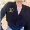 Blusa Feminina Nova Primavera Nova Colete Bordado Pesado Gola em V Exibida Cardigã Fino Casaco Feminino