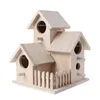 pequeñas casas de aves de madera