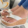 Kobiety Sandały Lato 2021 Dorywczo Platformy Buty Na Outdoor Beach Clip Palec Flip Flops Ladies Kliny Y0721