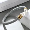 Prodotti Gioielli di moda in acciaio inossidabile Linea intrecciata Tipo C Braccialetti di dimensioni regolabili, braccialetti di perle per braccialetti da donna