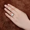 Clusterringen Luxe 4 NSCD Solitaire Ring Vrouwen echt 925 Sterling Silver Engagement Sona vrouwelijke bruiloftsvinger