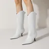 Bottes midantes femmes genoux le veau trop élevé à talon haut pointu des chaussures rétro chaudes hiver 3colors plus taille 2022 576 551