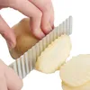 Creatività Patate French Fry Cutter Accessori da cucina in acciaio inossidabile Coltello ondulato Chopper Lama seghettata Affettatrice per carote