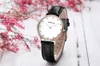 CrRju Vrouwen Luxe Quartz Horloges Dame Ultradunne Mode Klassieke Jurk Lederen Band Horloge Relogio Feminino 210517