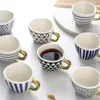Muggar mini handmålade espressokoppar med guldhandtag keramik handgjord kreativ latte kaffe te oregelbundet nordiskt hem drinkware