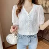 Camicie da donna in chiffon di moda coreana estiva Camicie da donna con scollo a V in pizzo Camicia da donna con bottoni Plus Size Top da donna a maniche corte bianche 210531