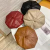 Winter Beret Cap Fashion Women Pu Leather Beret Hat Laides Höst Retro Beanie Caps British Painter Kepsar Boinas Para Mujer