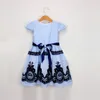 Robe d'été pour filles rayé brodé fête princesse étudiant école enfants bébé enfants filles vêtements 210625