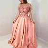 Scoop A-Line Długi Prom Dresses Długość podłogi Kwiat Koronki Aplikacja Kryształ Satin 2022 Suknie Wieczorowe Vestidos de Fiesta de Noche BC10785