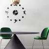 Horloge murale avec figurine de Football, Design moderne, décoratif pour chambre d'enfant, décoration de maison, autocollants miroir en acrylique auto-adhésifs