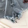 Lato Kobiety Wysoka Talia Czarny Niebieski Modny Zrelaksowany Wypoczynek Zipper Dziura Kieszonkowy Burr Denim Spodenki 210430