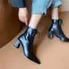 발목 부츠 여성 신발 정품 가죽 하이힐 짧은 뾰족한 발가락 두꺼운 발 뒤꿈치 지퍼 레이스 위로 패션 베이지 210517