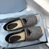 100% läder designerskor lyxiga dam loafers avslappnade klassiska sulor bekväma tränare Fisherman sko kristall mode utomhus set av mun platt 35-42 med låda