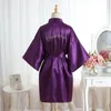 Sexy Yukata Night Robe Courte Satin Mariage Mariée Robes de demoiselle d'honneur avec strass clairs-BrideBridesmaid Edition Robe de chambre 210419