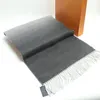 Gradient Cashmere Scarf För Kvinnor Höst Och Vinter Sjal Dubbel användning Tjock varm Trendig Bokstav Jacquard Långa Halsdukar Dubbel sida Färg Designer Dam Wrap Stor storlek