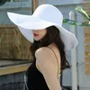 HT3062 Modna duża, duża szeroka szerokość brzegi solidne Floppy Beach Sun Hat Pakowane letnie czapki dla kobiet Lady Straw Hat Cap 22317z